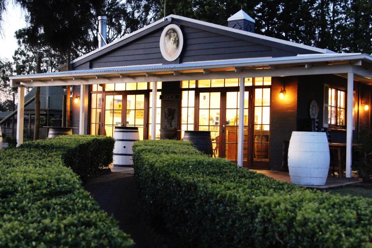 Blueberry Hill Vineyard Stay Rothbury Exterior photo